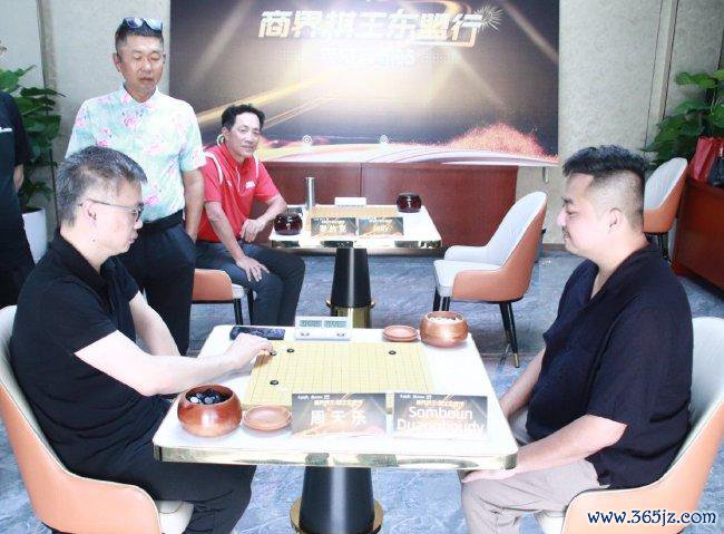 周天乐对阵老挝第一高东说念主
